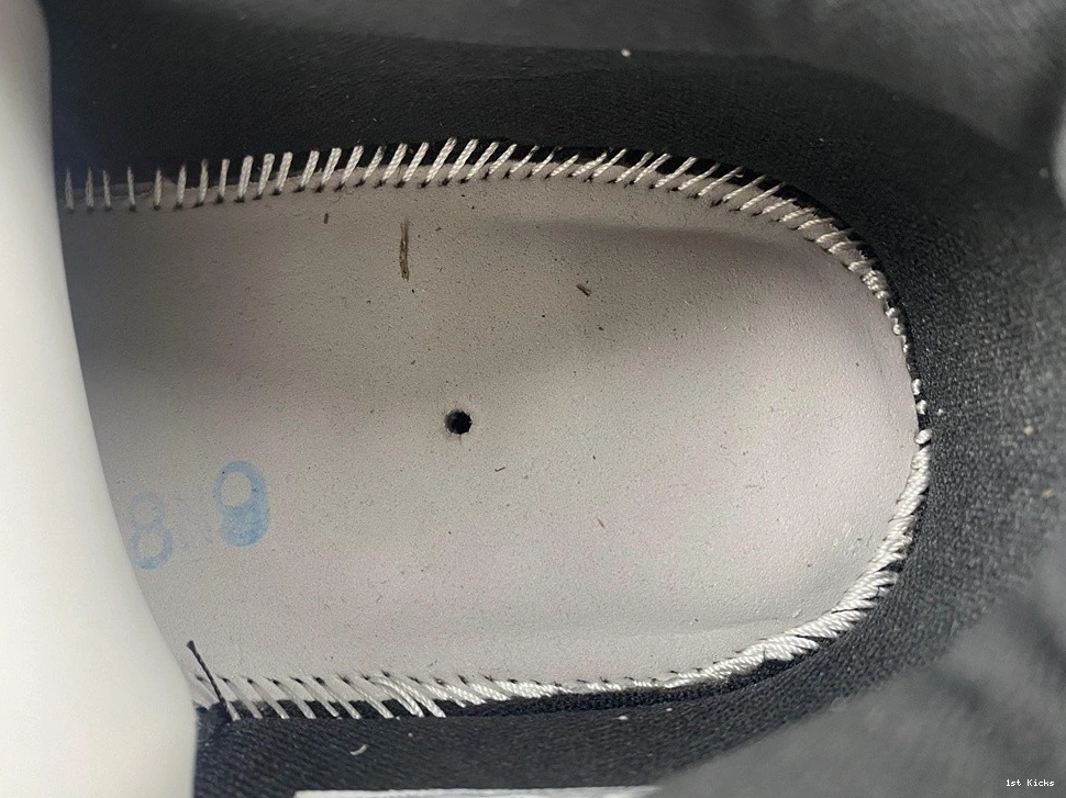 Air Jordan Low 11 72-10 AV2187-001 0126